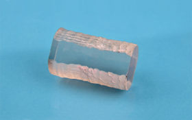 opto-magnetic-crystal